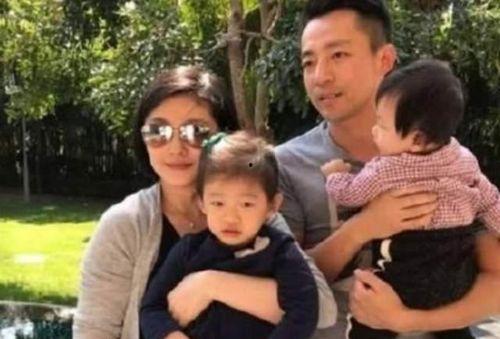 娱乐圈吃瓜大S和汪小菲,娱乐圈的甜蜜瓜田,揭秘他们的爱情故事 第2张 娱乐圈吃瓜大S和汪小菲,娱乐圈的甜蜜瓜田,揭秘他们的爱情故事 第2张