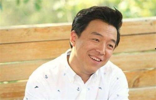 李大强吃瓜娱乐圈,揭秘明星幕后故事 第3张 李大强吃瓜娱乐圈,揭秘明星幕后故事 第3张